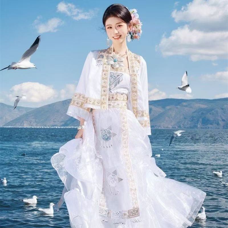 Wedding Qw - Costume Hmong Printemps 2026 – Robe