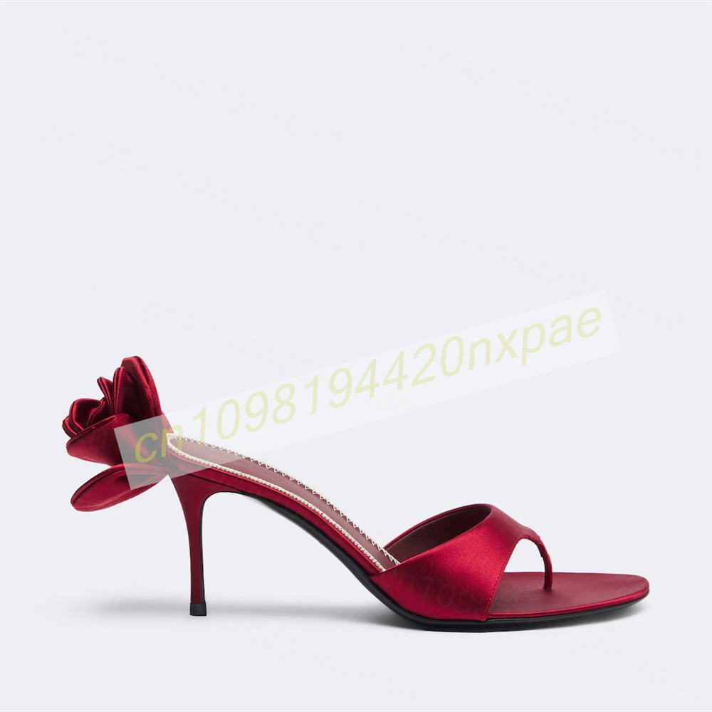 Sandales mules en satin rouge  - Wedding Dress Supply avis et prix